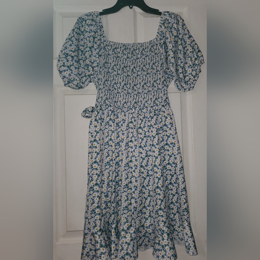 Floral Dress - Picture 2 of 4